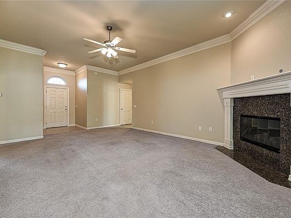 2nd image of 1408 Scenic Oaks Ave