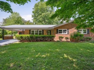 549 Grandview Dr, Cookeville, TN 38506