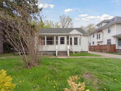 715 W Holmes Rd, Lansing, MI, 48910