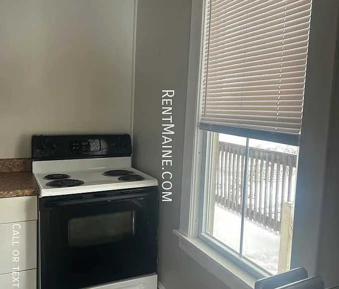 591 Main St #12 — Photo 3