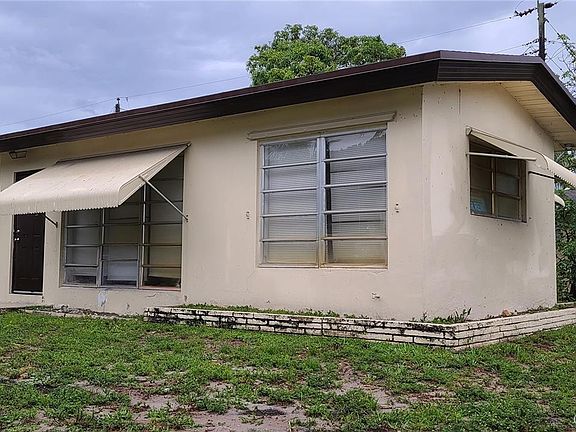3rd image of 1900 NW 12th Ave #1900