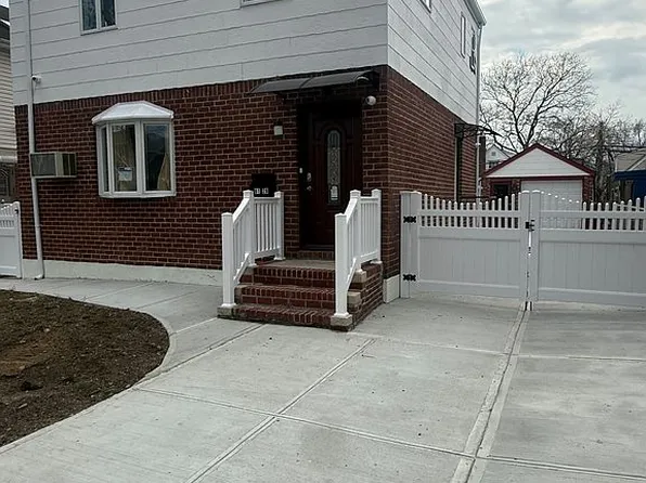 8128 252nd St, Bellerose, NY 11426