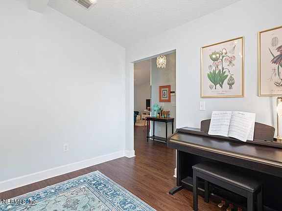 5th image of 2451 COOL SPRINGS Drive S