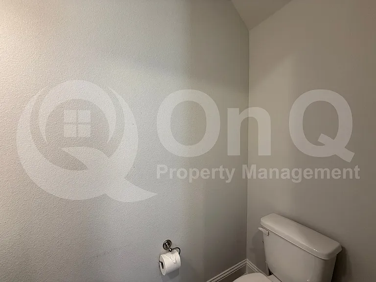 588 Hutchinson Ln — Photo 26