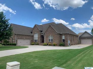 25833 Cobblestone Ln, Athens, AL 35613