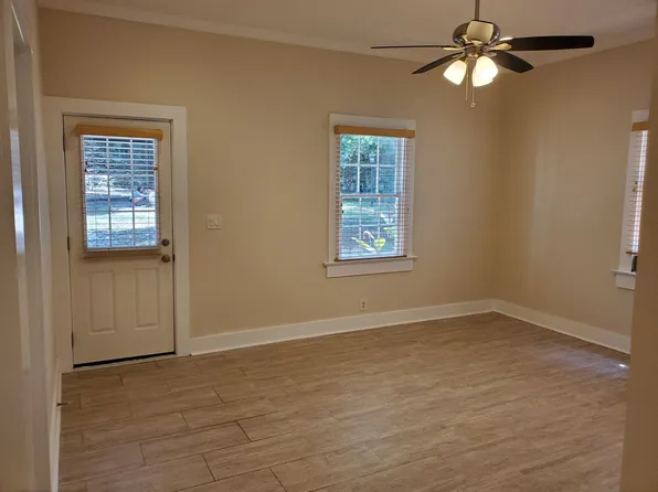 149 Peachtree Cir NE, Atlanta, GA