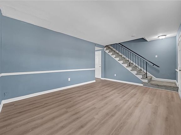 4th image of 406 Savage Dr Unit C