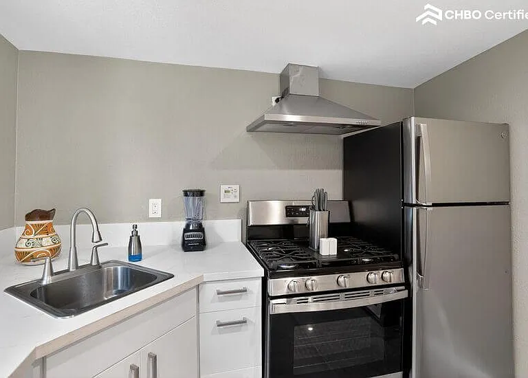 953 S Pepper St — Photo 8