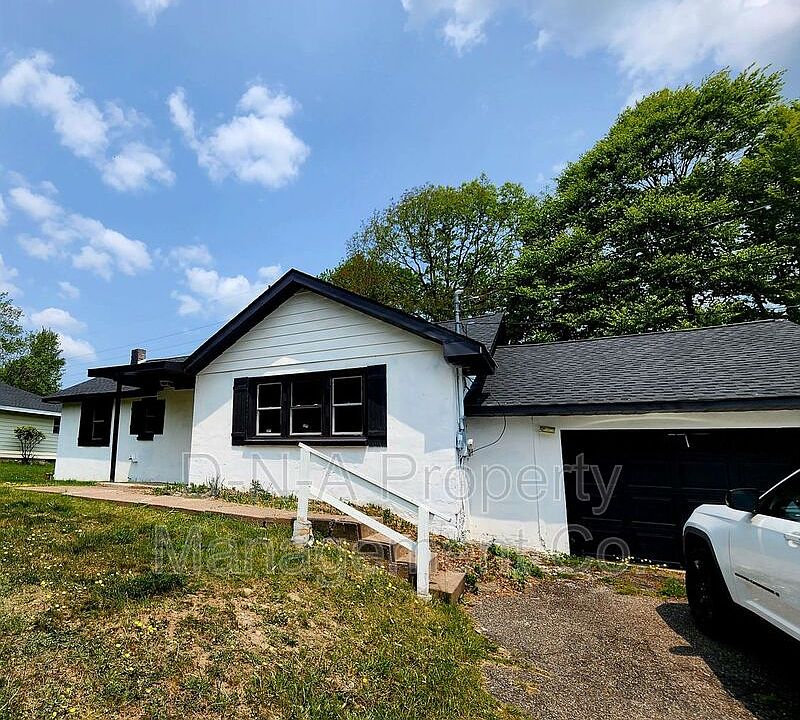 1st image of 110 Smith Dr