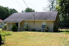 2nd image of 719 Saint Maurice Ln