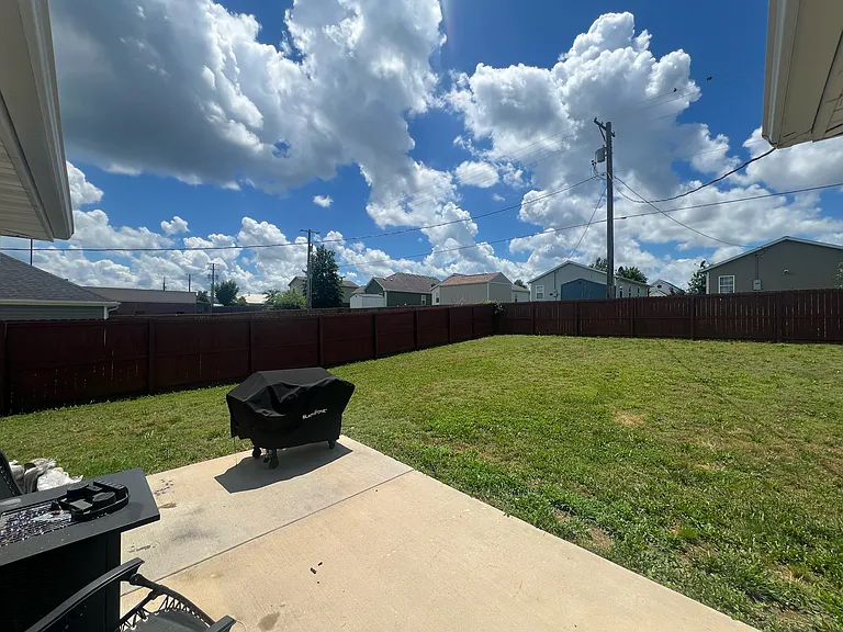 2406 S Jackson Ave — Photo 4