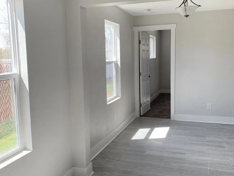 1173 Moline St — Photo 6