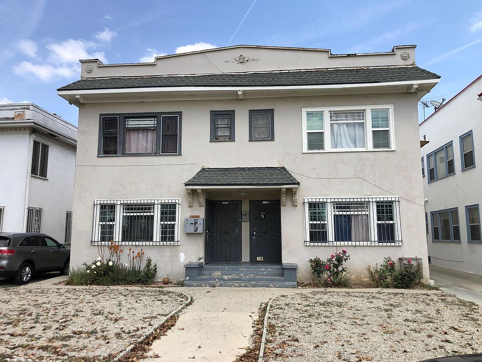 1st image of 533 W 48th St