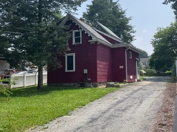 26 Parkhurst St, Milford, MA 01757