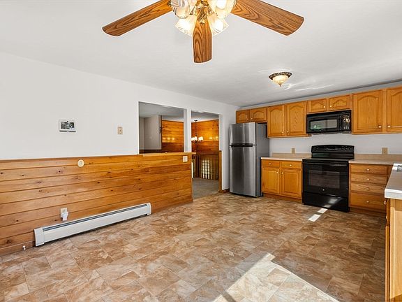 5th image of 11 Ashworth Dr