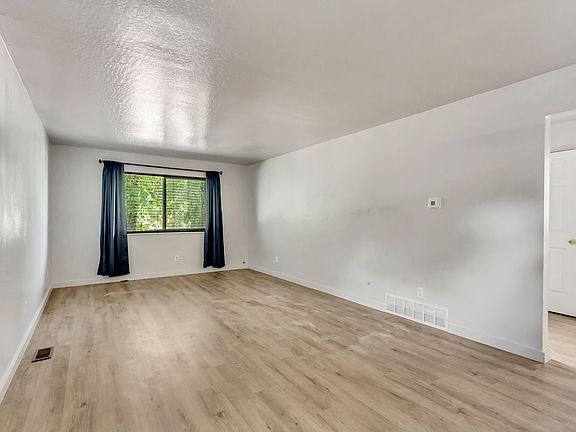5th image of 505 E Mansfield Ave