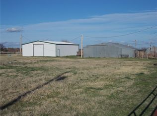 3801 S 16th St, Chickasha, OK 73018