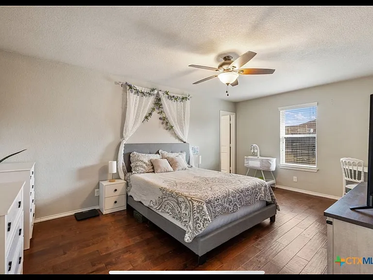 3810 Clementine Dr — Photo 11