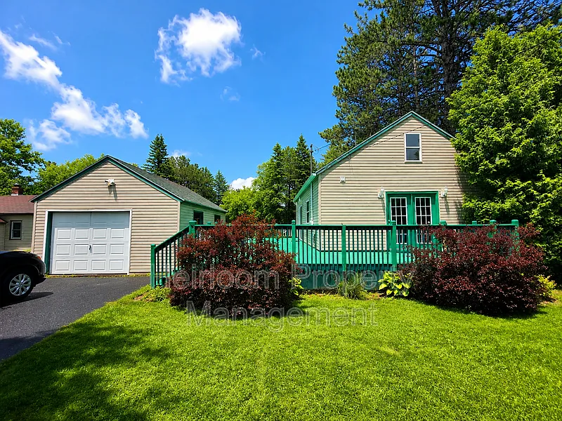1022 Spring Lake Rd