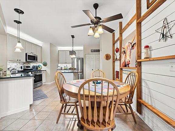 3rd image of 253 Larsdotter Ln