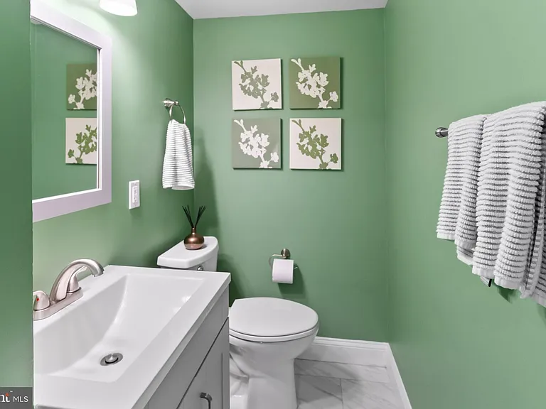 8113 Loving Forest Ct — Photo 21
