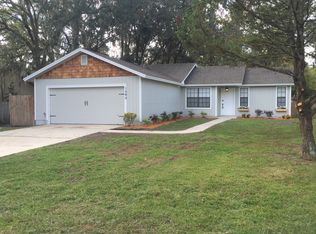 1590 Twin Oak Dr E, Middleburg, FL 32068