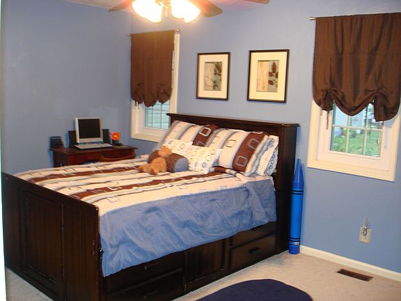 2nd Bedroom