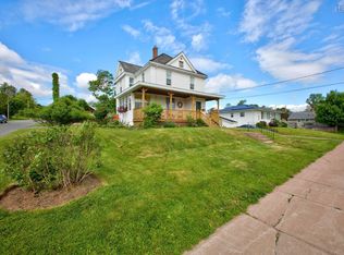 112 Herbert St, New Glasgow, NS B2H 1J7