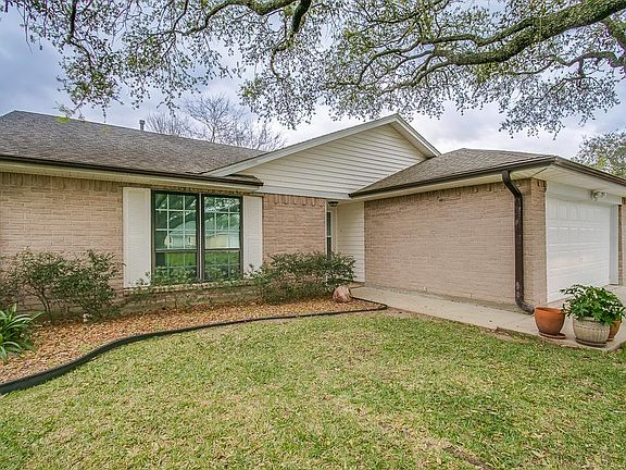 2nd image of 907 Postwood Ln