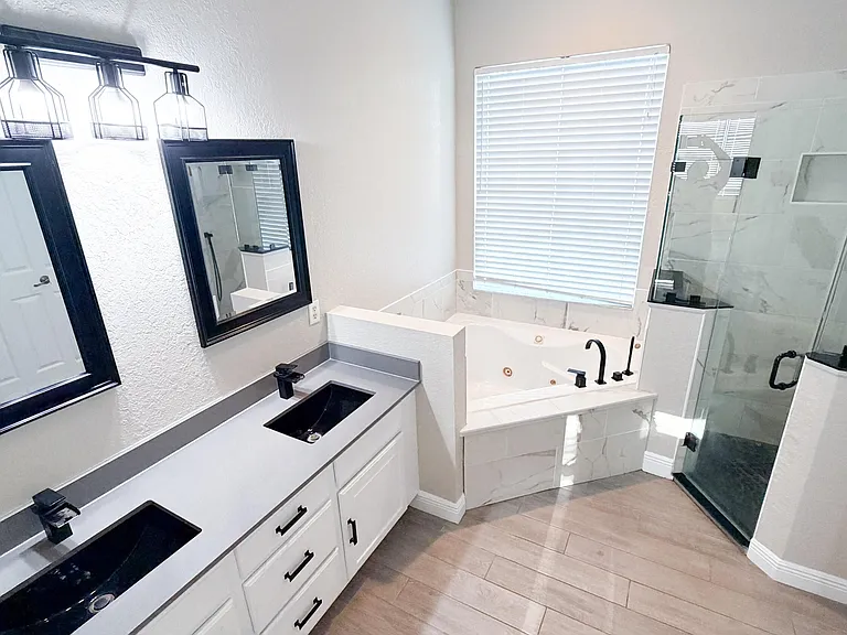 4002 SW Jarmer Rd — Photo 12