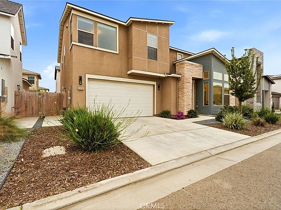3rd image of 3345 W Florence