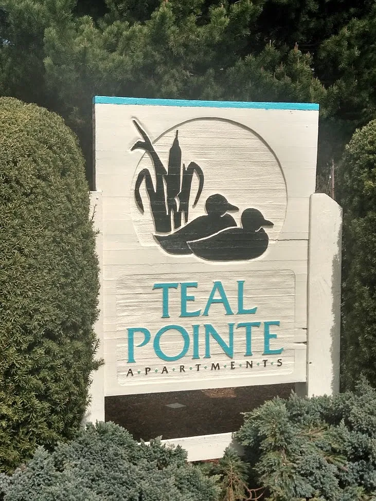 Teal Pointe Apartments — Photo 1