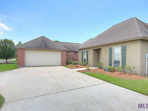 3rd image of 4053 Moss Trail Dr