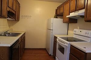 2nd image of 705 E Washington Ave