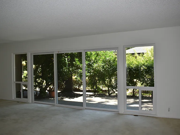 Buckingham Dr — Photo 4