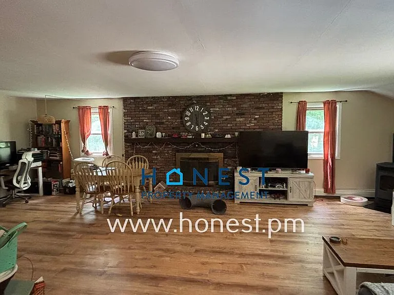 206 Derosay Ave #1 — Photo 15