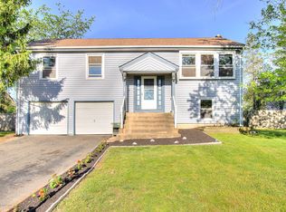 1553 Laguna Ln, Lakewood, NJ