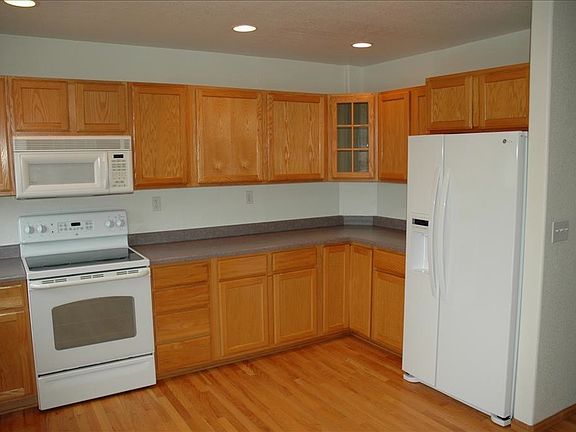 5th image of 4085 W Kenyon Ave