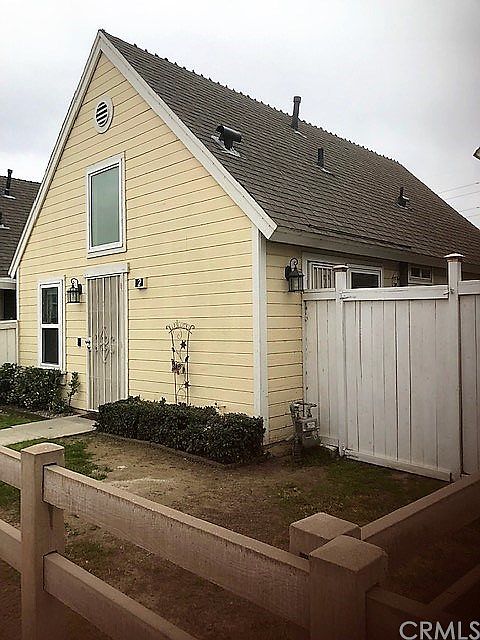1st image of 14606 Woodland Dr Unit 2