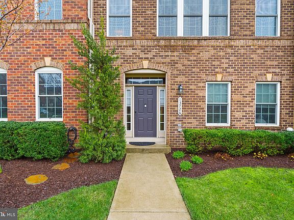 3rd image of 13726 Senea Dr