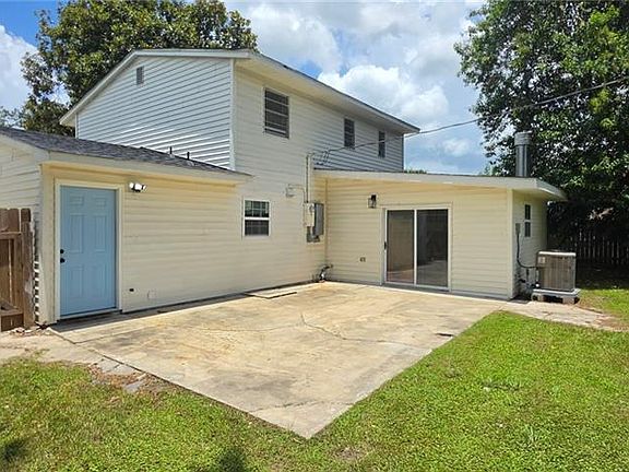 4th image of 1304 Bellevue Dr