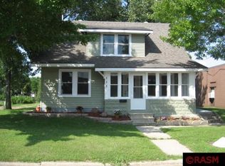 111 Pine St, Saint Peter, MN 56082