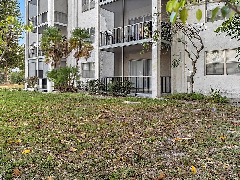 3300 Spanish Moss Ter #106 — Photo 43