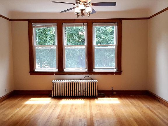 3rd image of 3246 W Palmer St #1