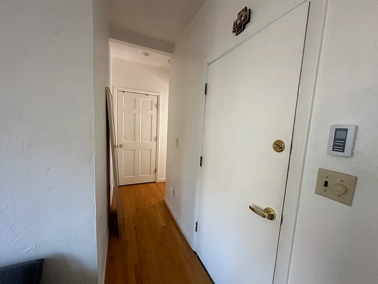 9 Charter St #3 — Photo 32