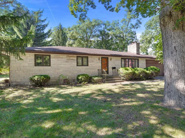 11632 Woodmar Pl, Cedar Lake, IN 46303