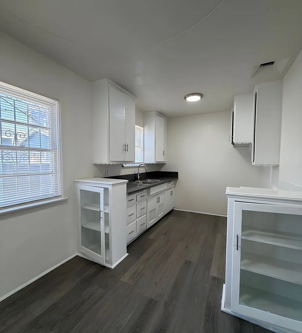 8139 Hoover Street — Photo 2
