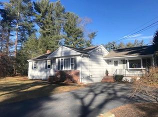 5 Surrey Ln, Kingston, MA 02364