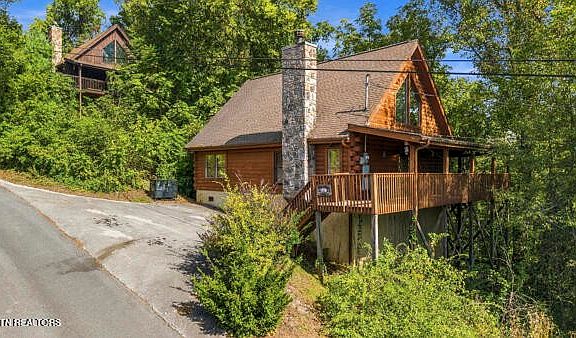 2nd image of 2205 Eagle Feather Dr