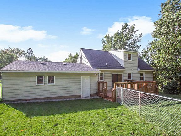 5th image of 1760 Woodgate Dr SE